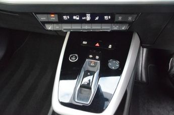 AUDI Q4 E-TRON 35 Sport SUV 5dr Electric Auto 55kWh (170 ps)