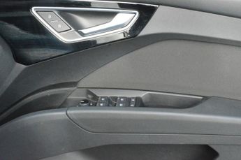 AUDI Q4 E-TRON 35 Sport SUV 5dr Electric Auto 55kWh (170 ps)
