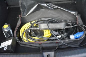 AUDI Q4 E-TRON 35 Sport SUV 5dr Electric Auto 55kWh (170 ps)