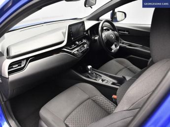 TOYOTA C-HR 1.8 VVT-h GPF Icon SUV 5dr Petrol Hybrid CVT Euro 6 (s/s) (122 p