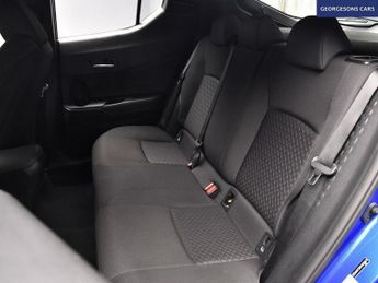 TOYOTA C-HR 1.8 VVT-h GPF Icon SUV 5dr Petrol Hybrid CVT Euro 6 (s/s) (122 p