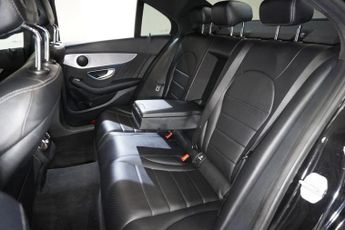 MERCEDES-BENZ C-CLASS Mercedes-Benz C Class 2.1 C250d AMG Line (Premium) Saloon 4dr Di