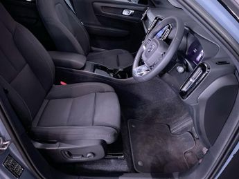 VOLVO XC40 Recharge 69kWh Plus SUV 5dr Electric Auto (231 ps)