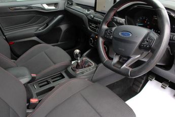 FORD FOCUS 1.0T EcoBoost ST-Line Hatchback 5dr Petrol Manual Euro 6 (s/s) (