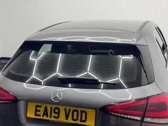 MERCEDES-BENZ A-CLASS 1.5 A180d AMG Line (Executive) Hatchback 5dr Diesel 7G-DCT Euro 