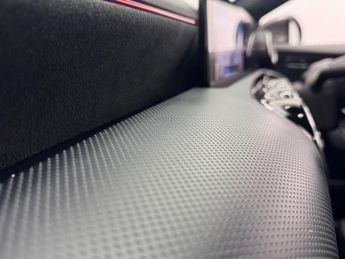 MERCEDES-BENZ A-CLASS 1.5 A180d AMG Line (Executive) Hatchback 5dr Diesel 7G-DCT Euro 