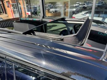 LAND ROVER RANGE ROVER SPORT 3.0 SD V6 Autobiography Dynamic SUV 5dr Diesel Auto 4WD Euro 6 (