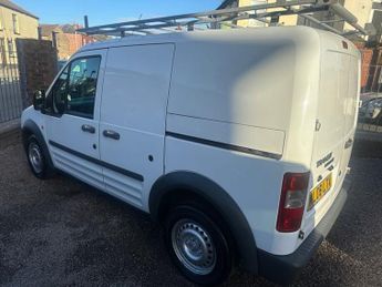 FORD TRANSIT CONNECT 1.8 TDCi T200 L Panel Van 4dr Diesel Manual L1 H1 (89 bhp)
