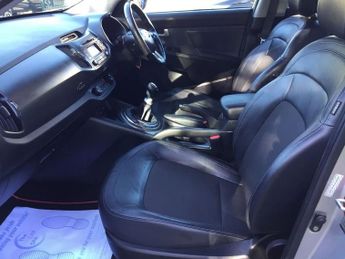 KIA SPORTAGE 1.7 CRDi EcoDynamics 2 SUV 5dr Diesel Manual 2WD Euro 5 (s/s) (1