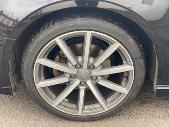 AUDI A3 1.5 TFSI CoD Black Edition Saloon 4dr Petrol Manual Euro 6 (s/s)
