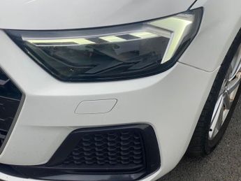 AUDI A1 1.5 TFSI 35 Sport Sportback 5dr Petrol S Tronic Euro 6 (s/s) (15