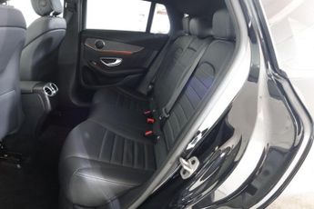 MERCEDES-BENZ EQC EQC 400 80kWh AMG Line (Premium Plus) Auto 4MATIC 5dr