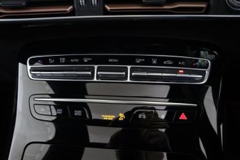 MERCEDES-BENZ EQC EQC 400 80kWh AMG Line (Premium Plus) Auto 4MATIC 5dr