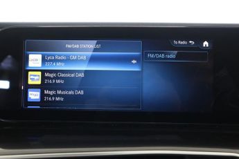 MERCEDES-BENZ EQC EQC 400 80kWh AMG Line (Premium Plus) Auto 4MATIC 5dr