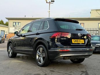 VOLKSWAGEN TIGUAN 2.0 TDI SEL SUV 5dr Diesel DSG 4Motion Euro 6 (s/s) (150 ps)