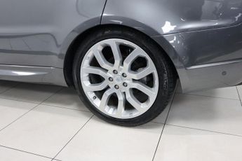 LAND ROVER RANGE ROVER SPORT 3.0 SD V6 Autobiography Dynamic SUV 5dr Diesel Auto 4WD Euro 6 (