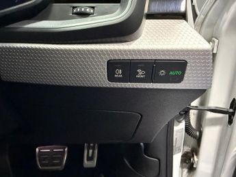 AUDI A1 1.0 TFSI 30 S line Sportback 5dr Petrol S Tronic Euro 6 (s/s) (1