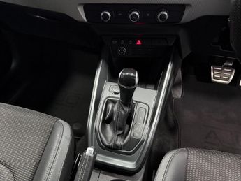 AUDI A1 1.0 TFSI 30 S line Sportback 5dr Petrol S Tronic Euro 6 (s/s) (1