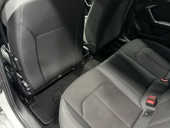 AUDI A1 1.0 TFSI 30 S line Sportback 5dr Petrol S Tronic Euro 6 (s/s) (1