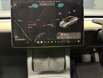 TESLA Model 3 Standard Range Plus Saloon 4dr Electric Auto RWD (241 bhp)