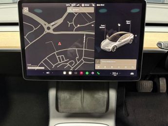 TESLA Model 3 Standard Range Plus Saloon 4dr Electric Auto RWD (241 bhp)