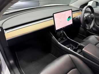 TESLA Model 3 Standard Range Plus Saloon 4dr Electric Auto RWD (241 bhp)