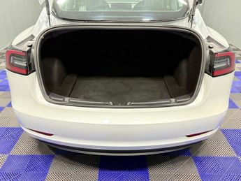 TESLA Model 3 Standard Range Plus Saloon 4dr Electric Auto RWD (241 bhp)