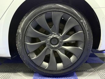 TESLA Model 3 Standard Range Plus Saloon 4dr Electric Auto RWD (241 bhp)