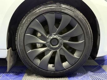 TESLA Model 3 Standard Range Plus Saloon 4dr Electric Auto RWD (241 bhp)