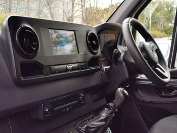 MERCEDES-BENZ SPRINTER 2.0 315 CDI Progressive Panel Van 5dr Diesel Manual RWD L2 H2 Eu