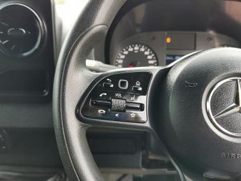 MERCEDES-BENZ SPRINTER 2.0 315 CDI Progressive Panel Van 5dr Diesel Manual RWD L2 H2 Eu