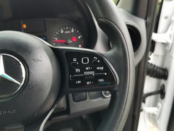 MERCEDES-BENZ SPRINTER 2.0 315 CDI Progressive Panel Van 5dr Diesel Manual RWD L2 H2 Eu