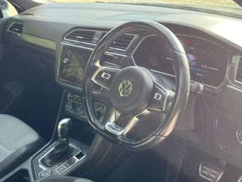 VOLKSWAGEN TIGUAN 2.0 TDI BlueMotion Tech R-Line SUV 5dr Diesel DSG 4Motion