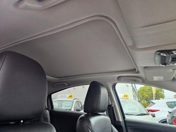 HONDA HR-V AUTOMATIC 1.5 i-VTEC EX SUV 5dr Petrol CVT Euro 6 (s/s) (130 ps)