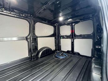 FORD TRANSIT CUSTOM Transit Custom 320 Sport EV 5dr