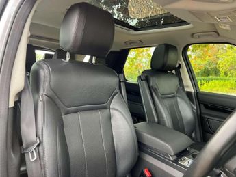 LAND ROVER DISCOVERY 3.0 Discovery SE S16 Auto 4WD 5dr