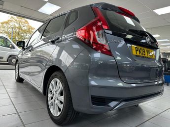 HONDA JAZZ 1.3 i-VTEC SE Hatchback 5dr Petrol Manual Euro 6 (s/s) (102 ps)