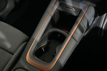 CUPRA BORN 58kWh V3 Hatchback 5dr Electric Auto (204 ps) Touchscreen, Apple
