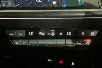AUDI Q4 E-TRON 40 S line SUV 5dr Electric Auto 82kWh (204 ps) 10.25in Multimedi