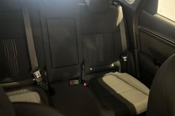 HYUNDAI TUCSON 1.6 h T-GDi 13.8kWh Premium SUV 5dr Petrol Plug-in Hybrid Auto 4