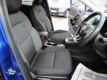 RENAULT CAPTUR 1.3 TCe Iconic SUV 5dr Petrol Automatic  EDC Euro 6 (s/s) (130 p