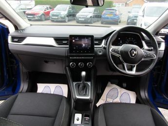 RENAULT CAPTUR 1.3 TCe Iconic SUV 5dr Petrol Automatic  EDC Euro 6 (s/s) (130 p