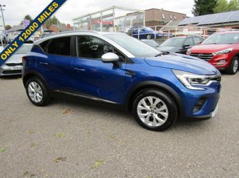 RENAULT CAPTUR 1.3 TCe Iconic SUV 5dr Petrol Automatic  EDC Euro 6 (s/s) (130 p
