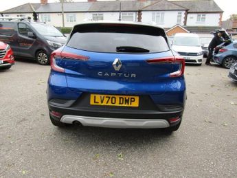 RENAULT CAPTUR 1.3 TCe Iconic SUV 5dr Petrol Automatic  EDC Euro 6 (s/s) (130 p