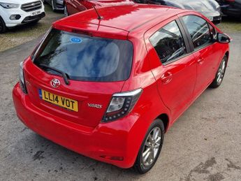 TOYOTA YARIS 1.33 Dual VVT-i Icon Plus Hatchback 5dr Petrol Multidrive S Euro
