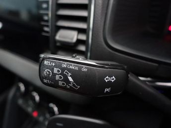 SKODA KAROQ 2.0 TSI SportLine SUV 5dr Petrol DSG 4WD Euro 6 (s/s) (190 ps)