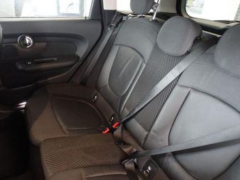 MINI CLUBMAN 1.5 Cooper Estate 6dr Petrol Auto Euro 6 (s/s) (136 ps)