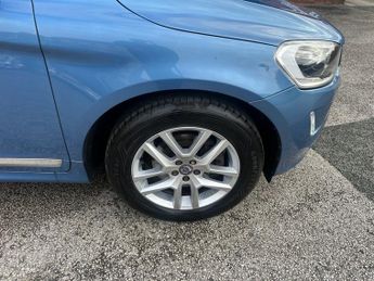 VOLVO XC60 2.4 D5 SE Lux Nav SUV 5dr Diesel Auto AWD Euro 6 (s/s) (220 ps)