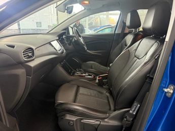 VAUXHALL GRANDLAND X 1.6 13.2kWh Ultimate Nav SUV 5dr Petrol Plug-in Hybrid Auto 4WD 