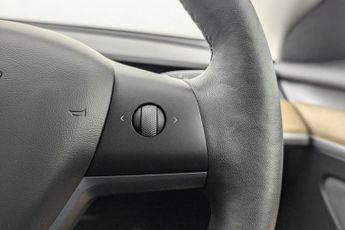 TESLA Model 3 (Dual Motor) Long Range Saloon 4dr Electric Auto 4WDE (346 ps)